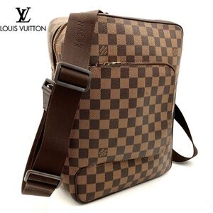 Louis Vuitton Damier Olaf MM Shoulder bag, crossbody,